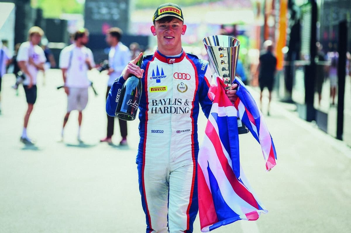 Фредди Слейтер перейдёт в Формулу 2 с Invicta Racing в 2027 году