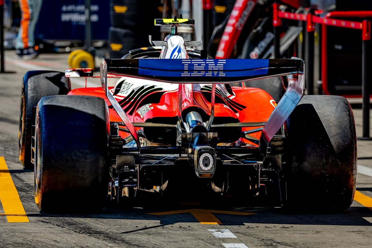 FIA запрещает "крылья-выхлопы" в стиле Ferrari с 2027 года