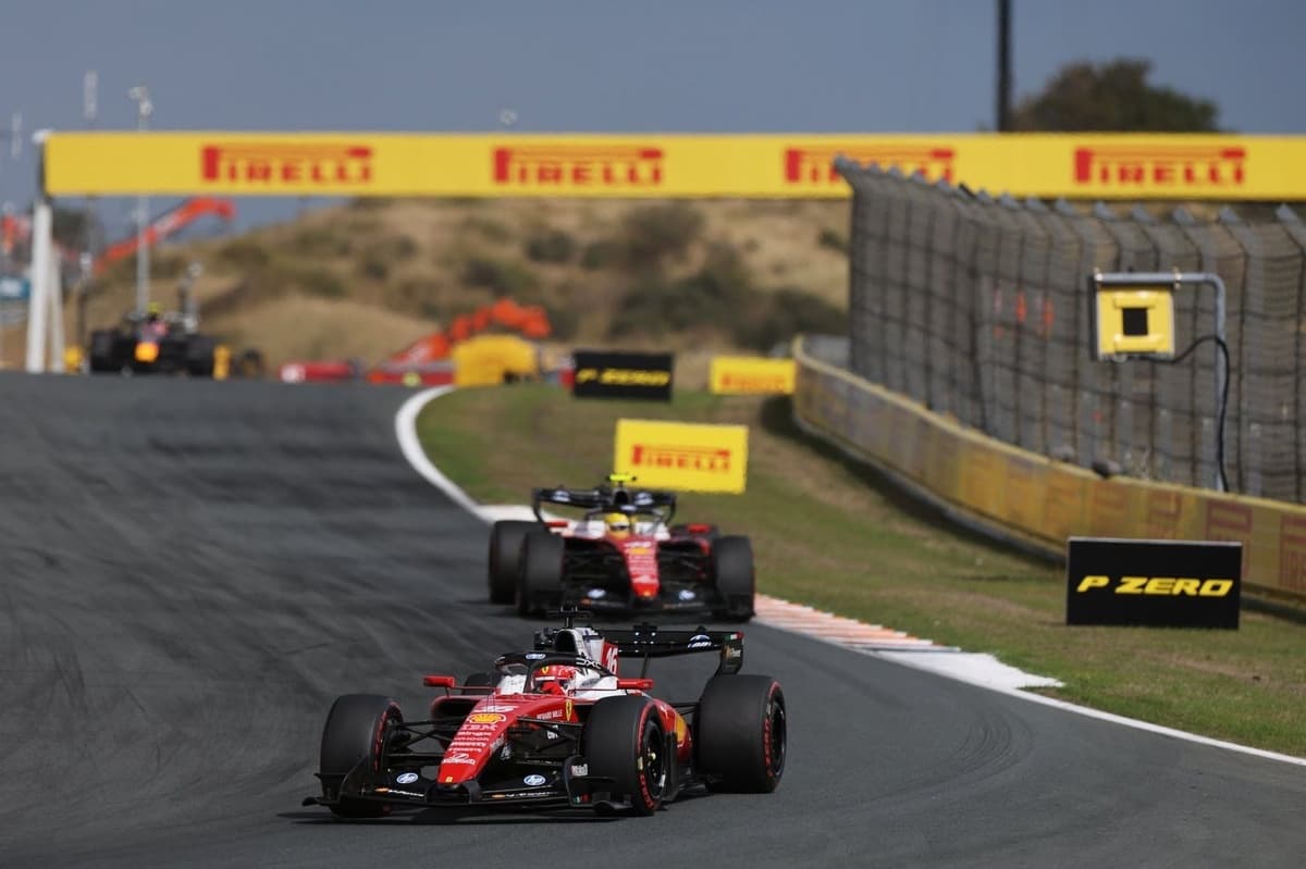 Хэмилтон объяснил недовольство отсутствием командных приказов Ferrari на Гран-при Нидерландов