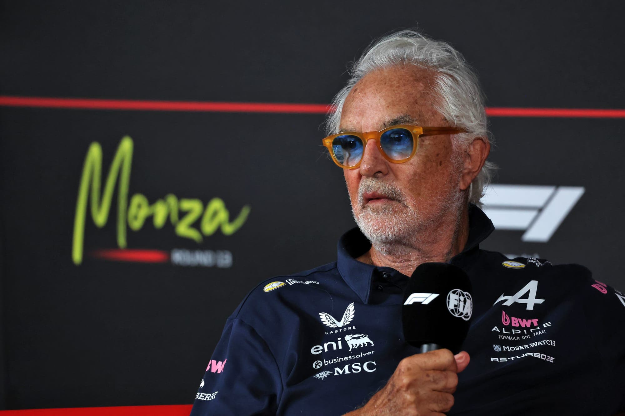 Флавио Бриаторе обвинил судью FIA в предвзятости после потери подиума Alpine в Монако