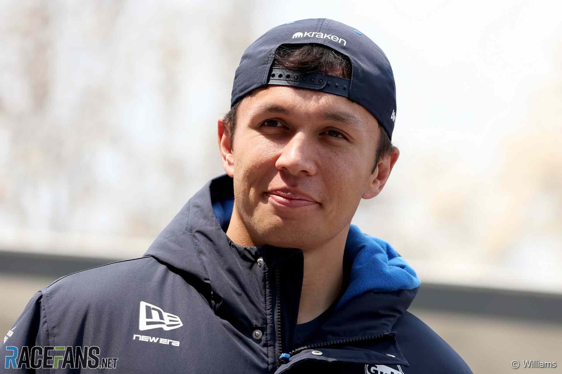 Александр Албон остается в Williams до 2027 года