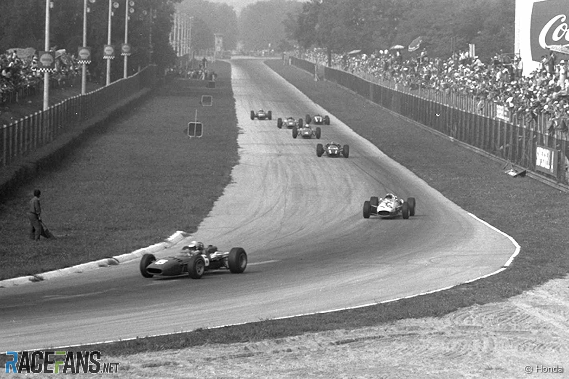 Гран-при Италии 1966 года: победа Скарфиотти за Ferrari и чемпионство Брэбема